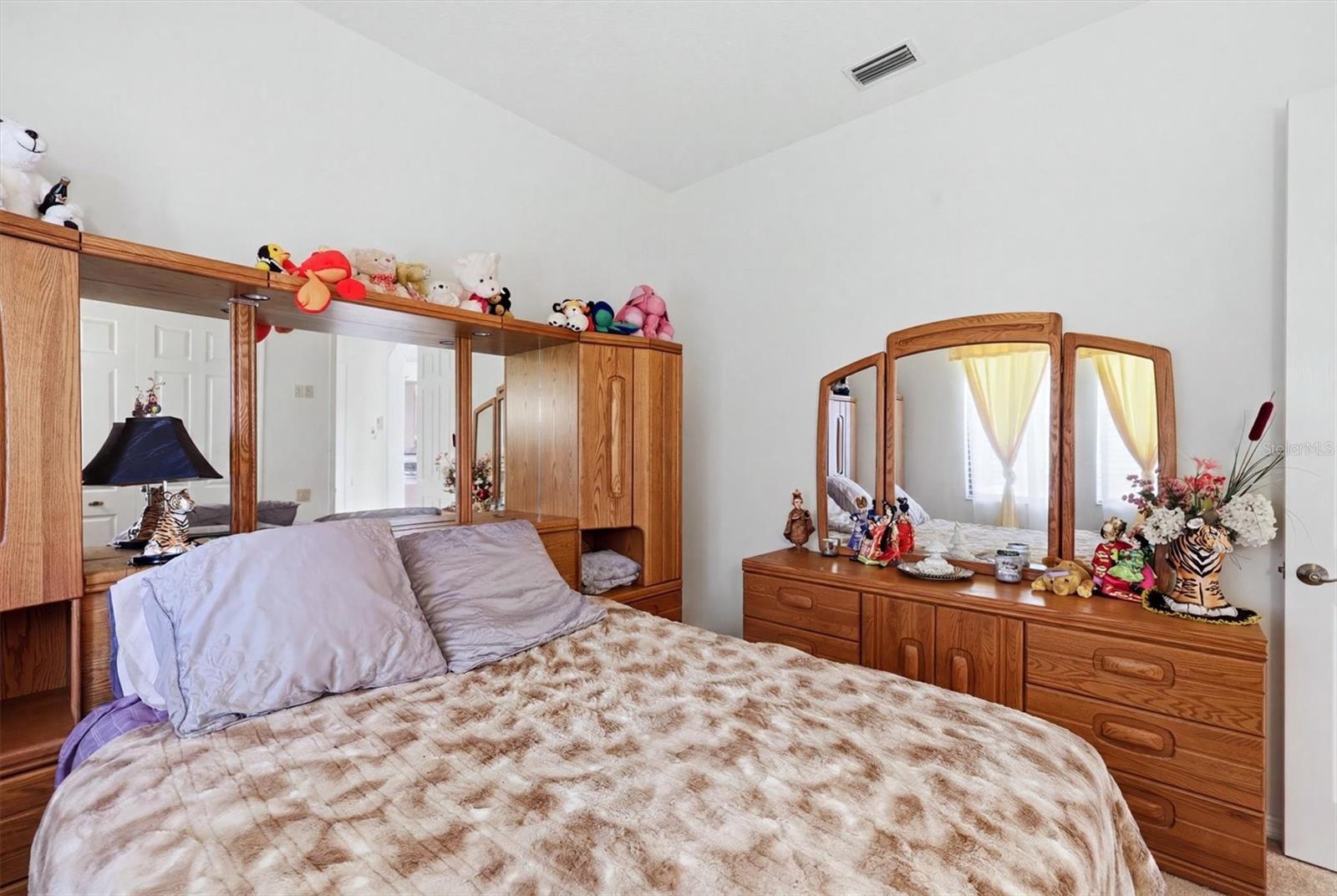 PELICAN POINTE GOLF & COUNTRY - Residential