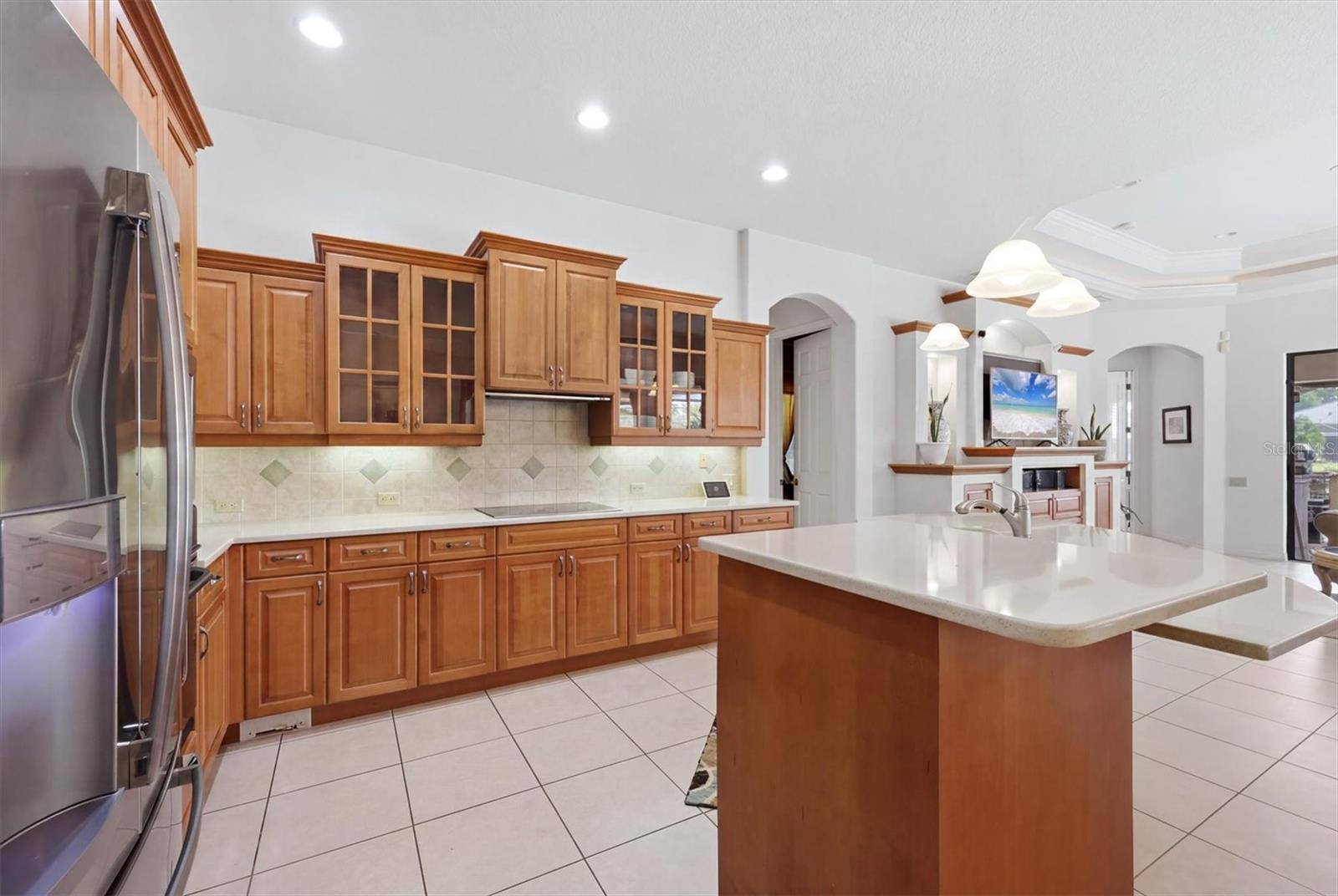 PELICAN POINTE GOLF & COUNTRY - Residential