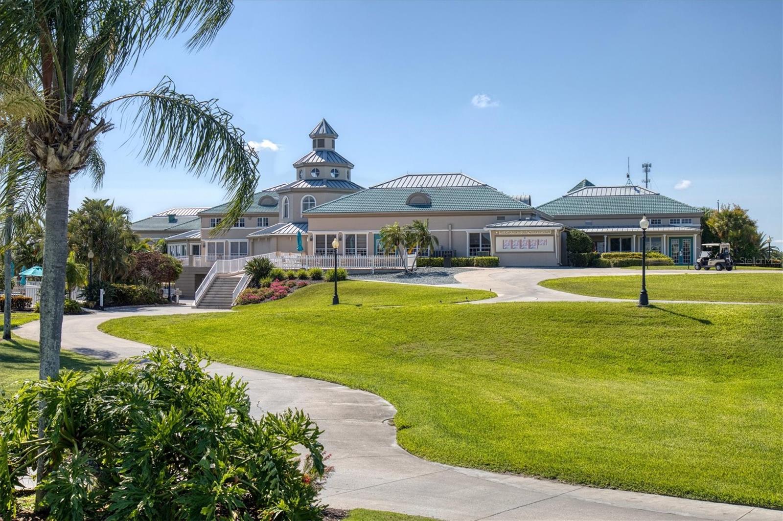 PELICAN POINTE GOLF & COUNTRY - Residential