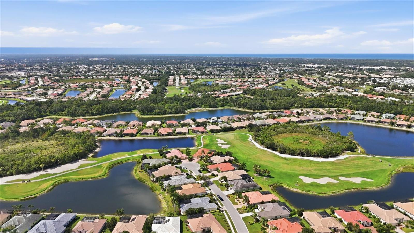 PELICAN POINTE GOLF & COUNTRY - Residential