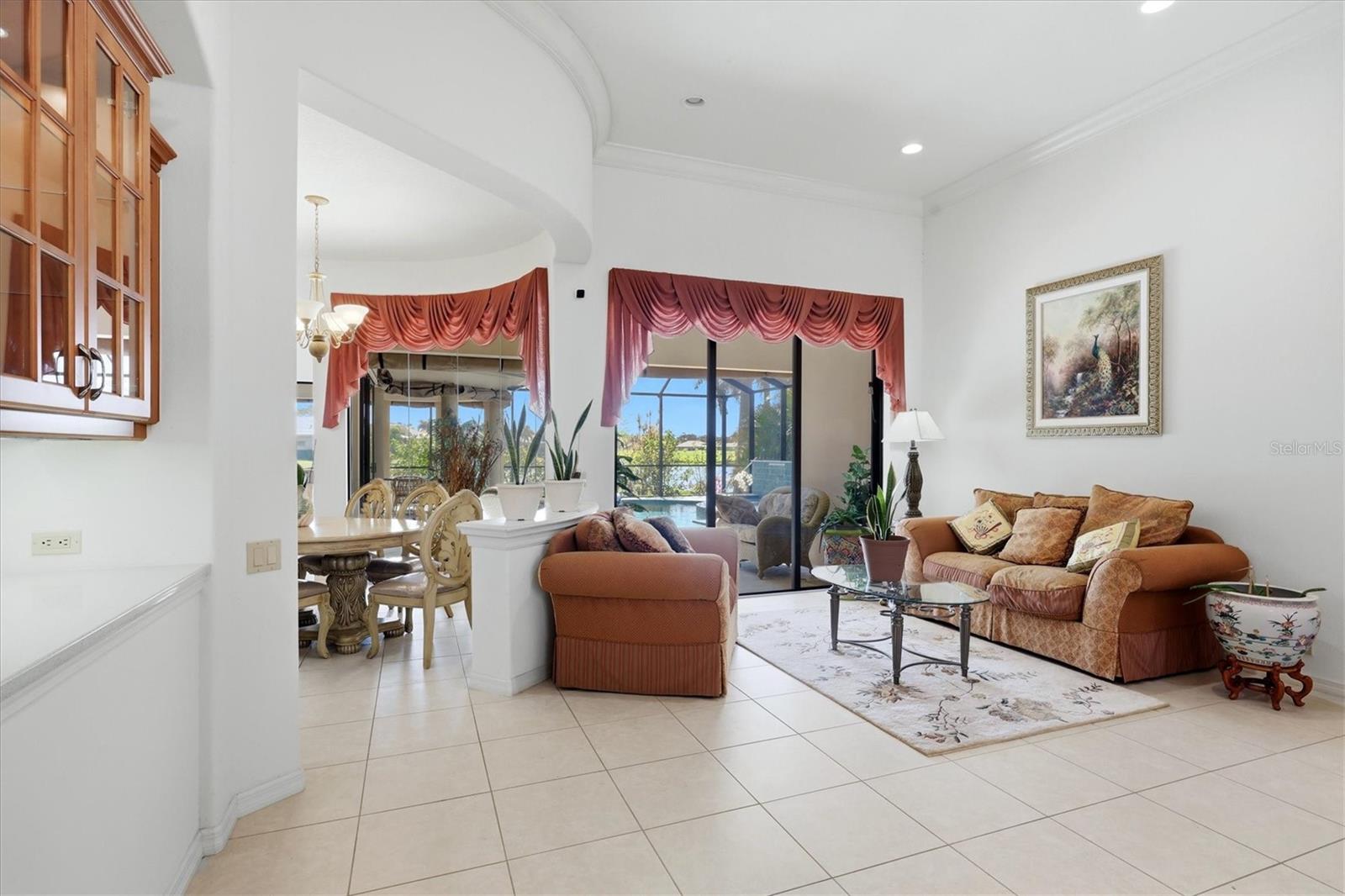 PELICAN POINTE GOLF & COUNTRY - Residential