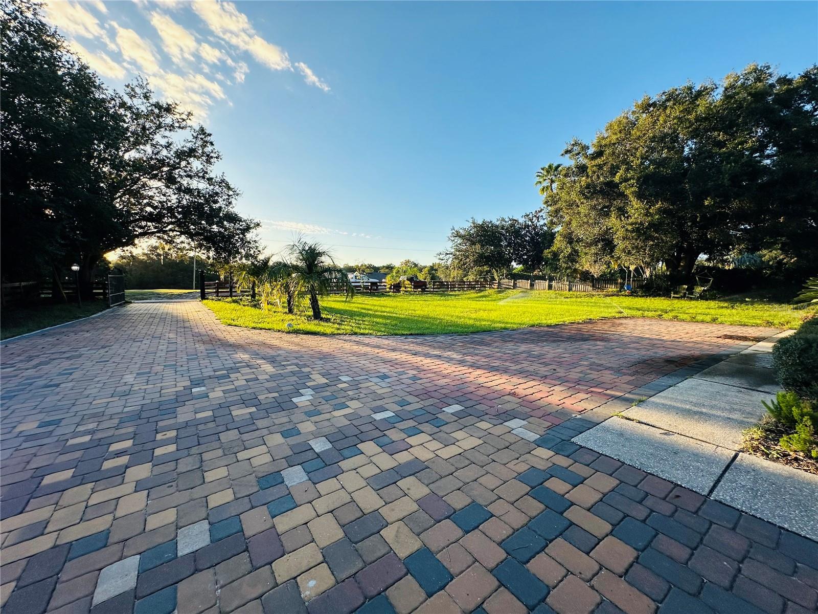 MEADOWLANDS - Residential