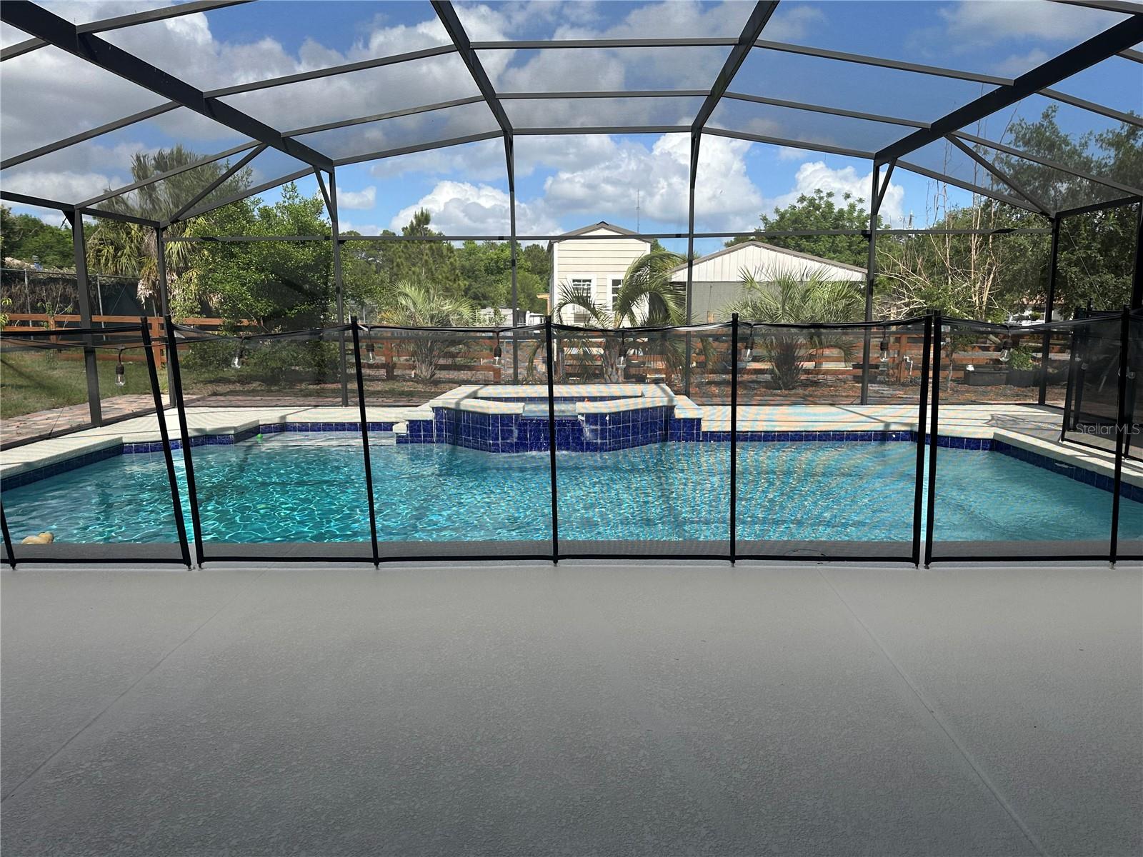 MEADOWLANDS - Residential