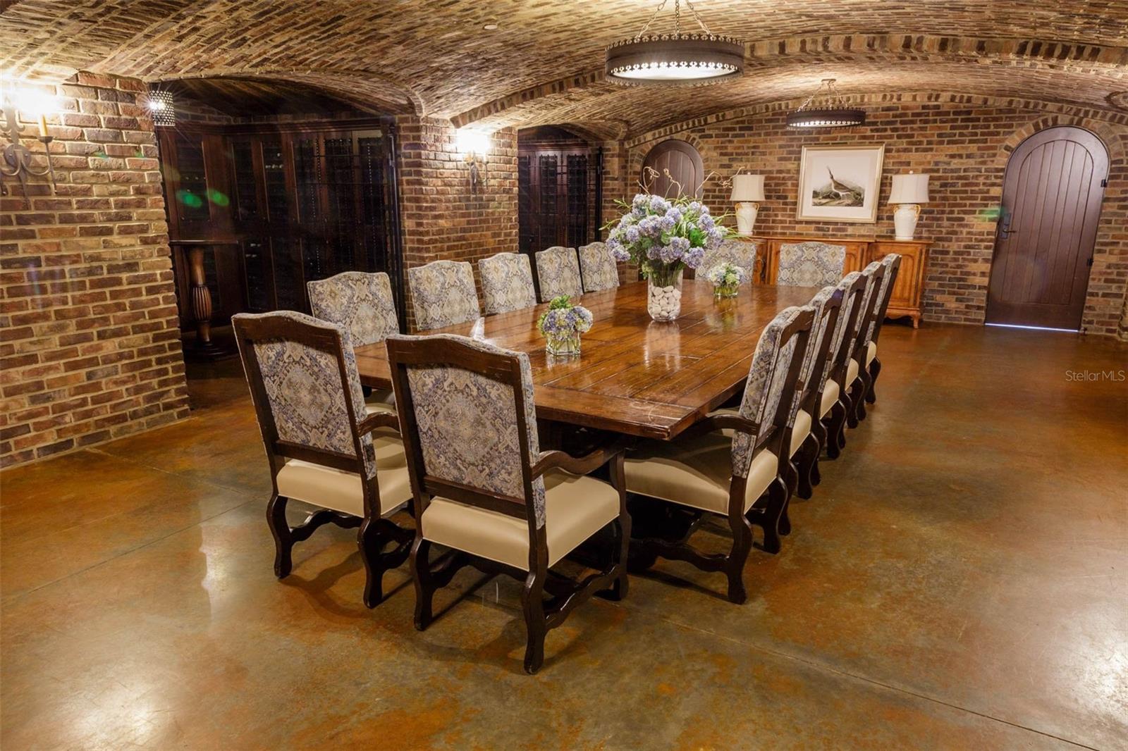 BELLA COLLINA - Residential