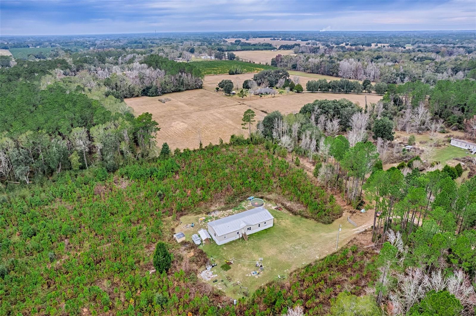 DEER HILLS - Residential