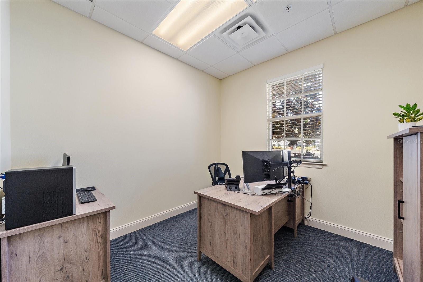 SAWYER OAKS PROFESSIONAL PARK PH 01 - Commercial Sale