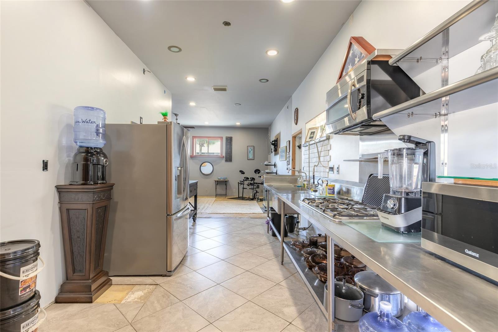 CONNORS NEW SMYRNA - Commercial Sale