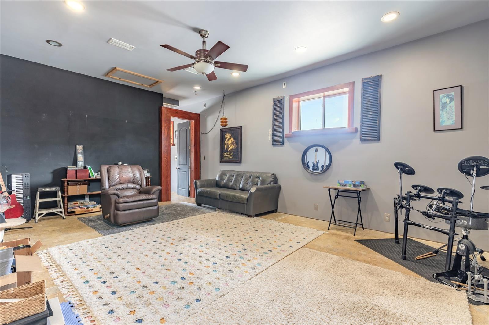 CONNORS NEW SMYRNA - Commercial Sale
