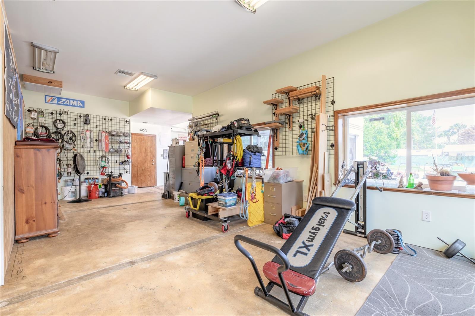 CONNORS NEW SMYRNA - Commercial Sale