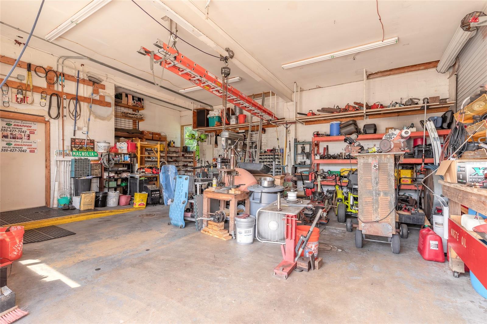 CONNORS NEW SMYRNA - Commercial Sale