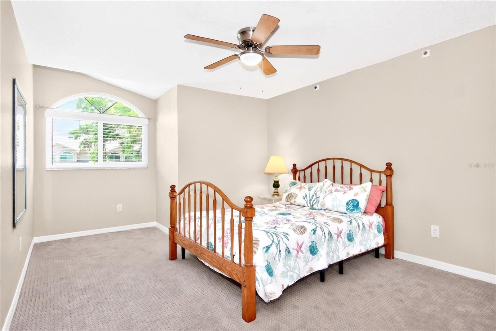 BROOKFIELD - Residential