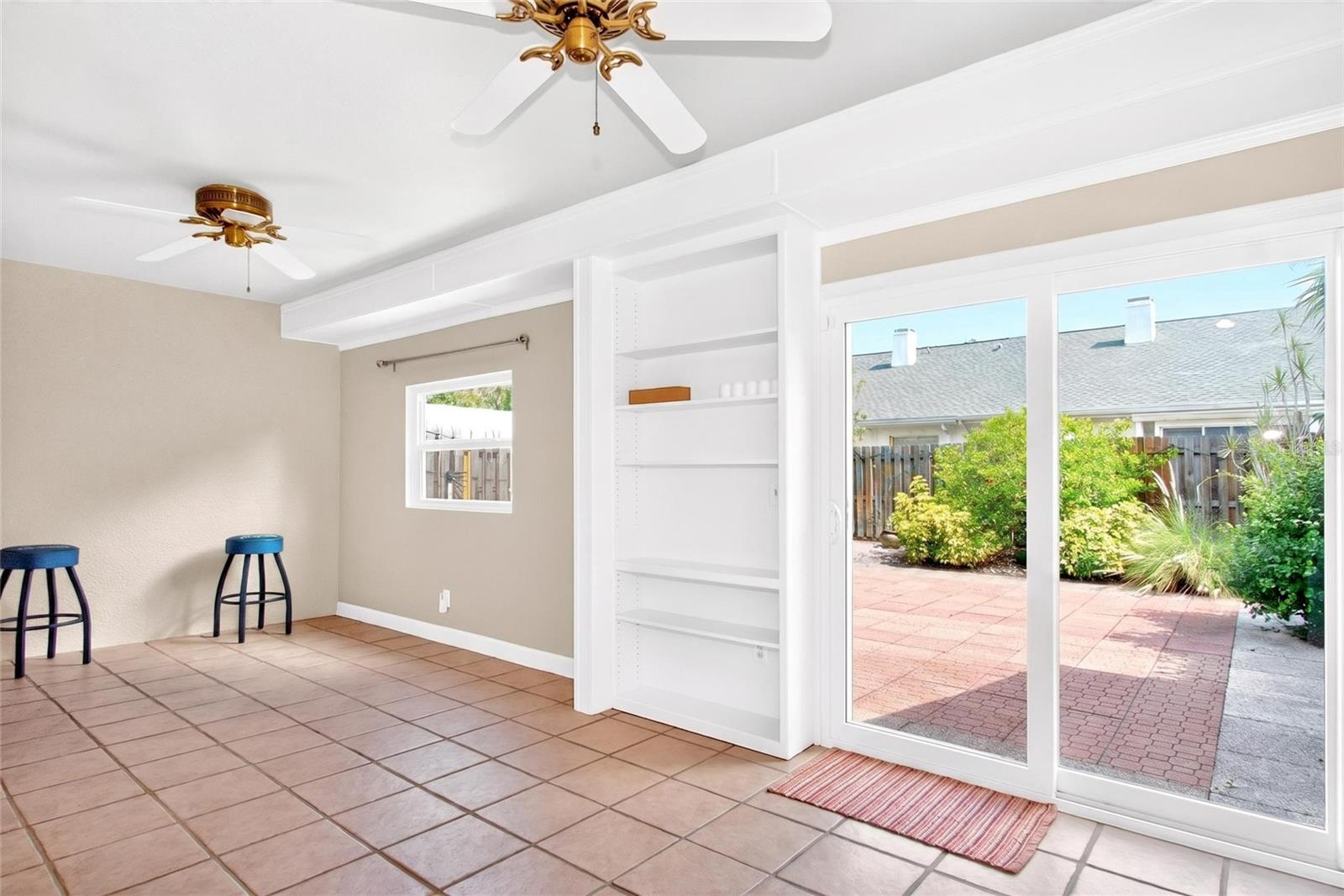 BROOKFIELD - Residential