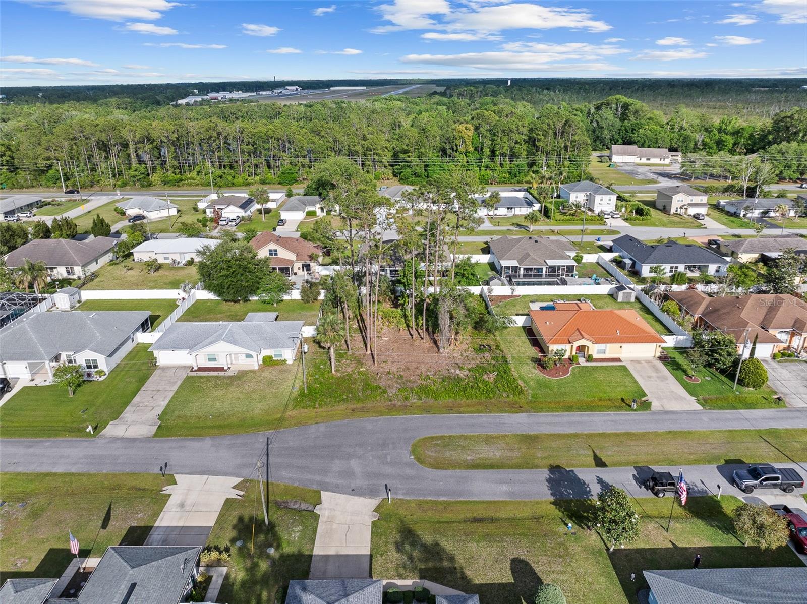 EXCEPTIONAL OPPORTUNITY to own a spacious homesite in the rapidly growing Quail Hollow neighborhood of Palm Coast. This PRIME lot is located on a quiet, established cul-de-sac street, providing a peaceful and private setting for your future home. One of the standout features of this property is that there is NO HOA, offering you maximum flexibility and freedom with your build and property use.
The location offers a fantastic blend of TRANQUILITY AND CONVENIENCE, with easy access to US-1 and I-95, making commutes to St. Augustine or Daytona Beach a breeze. You are just a short drive from local shopping, dining, and the pristine Flagler County beaches. The site is ready for you to bring your vision to life. This property is already MOSTLY-CLEARED and represents an OUTSTANDING VALUE for anyone looking to build in an area known for its larger lots and scenic, natural surroundings!