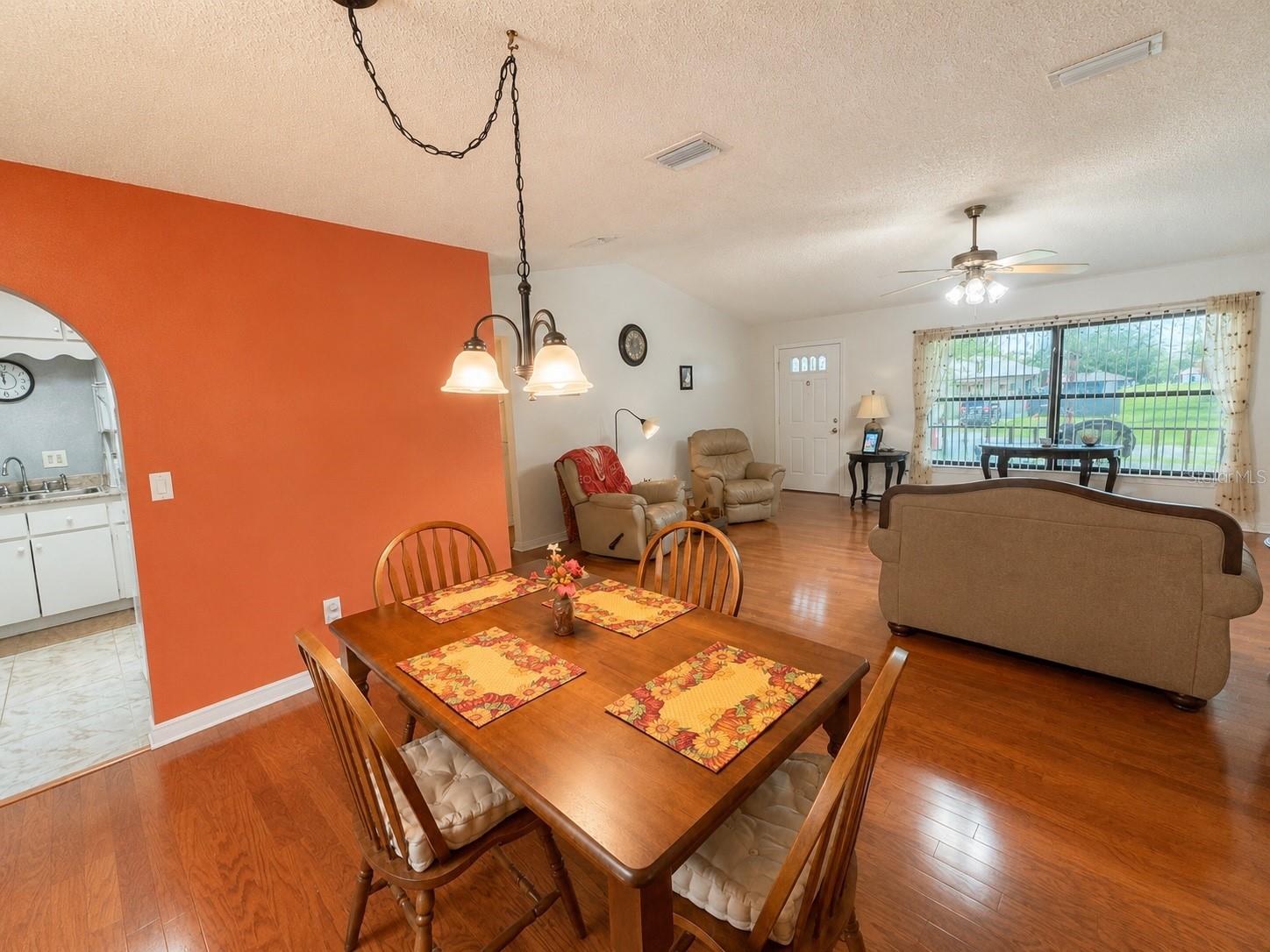 MARION OAKS UN 01 - Residential