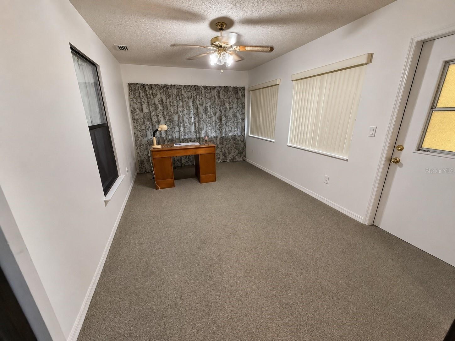 MARION OAKS UN 01 - Residential