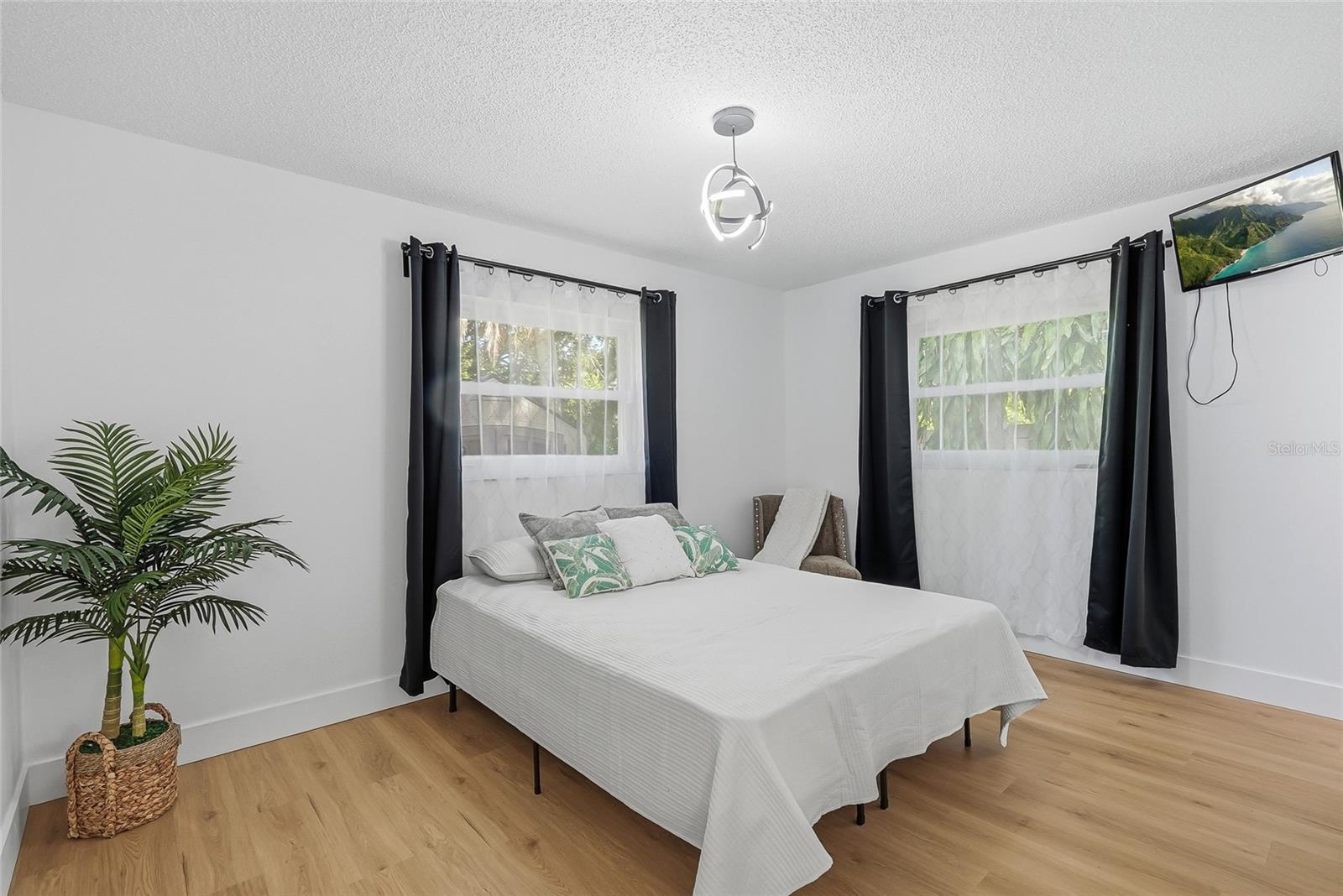 BROOKHILL - Residential