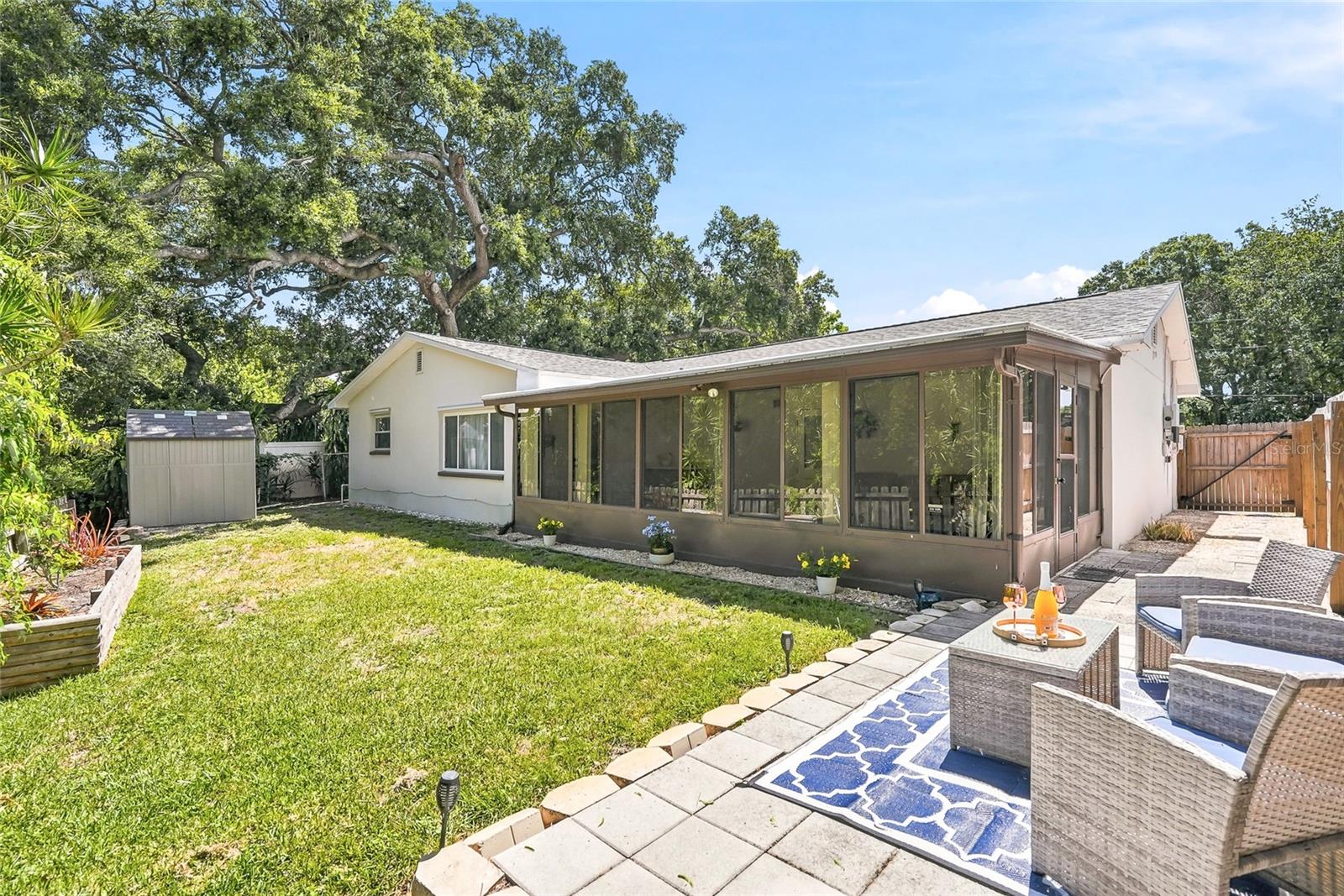 BROOKHILL - Residential