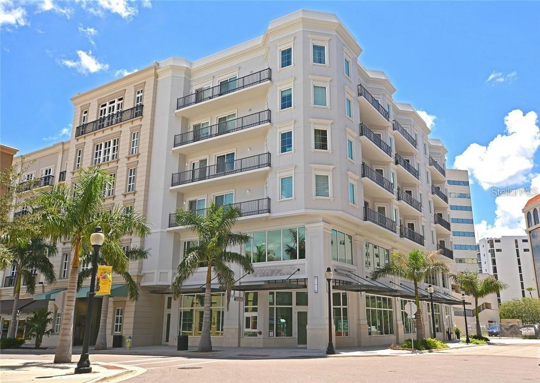 LOCATION, LOCATION, LOCATION!
This charming, furnished boutique penthouse is one of the most uniquely positioned modern residences in the heart of downtown Sarasota. Ideally located at the corner of State Street and Lemon Avenue, it offers captivating bird’s-eye views of the bay and an unmatched urban setting. The residence features a well-designed living and dining area, a functional kitchen, a generously sized bathroom, and a bright, airy bedroom with built-in closets. Step outside your door and enjoy immediate access to Sarasota’s premier dining, theaters, comedy clubs, art scene, and vibrant nightlife—all conveniently located.  Whether you’re seeking a stylish downtown retreat or a strong investment opportunity, this property delivers. Currently leased at $3,900 per month, it offers immediate income potential.