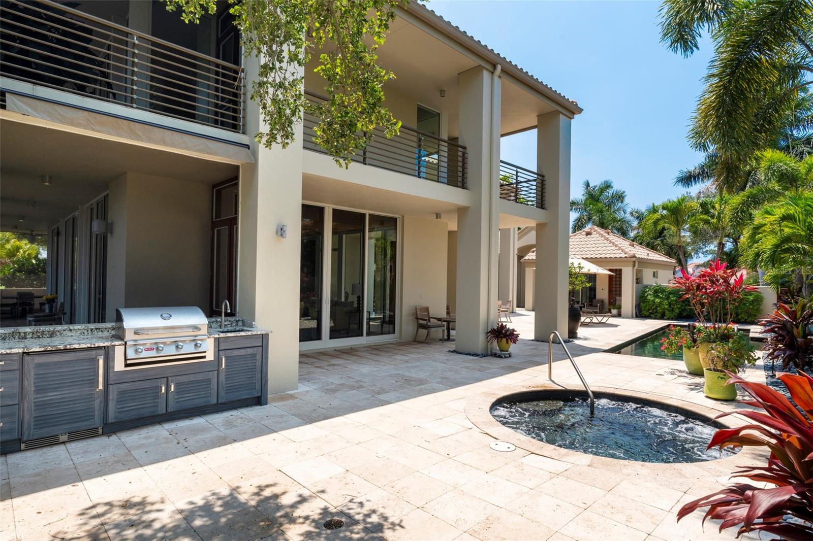 WESTON POINTE - Residential