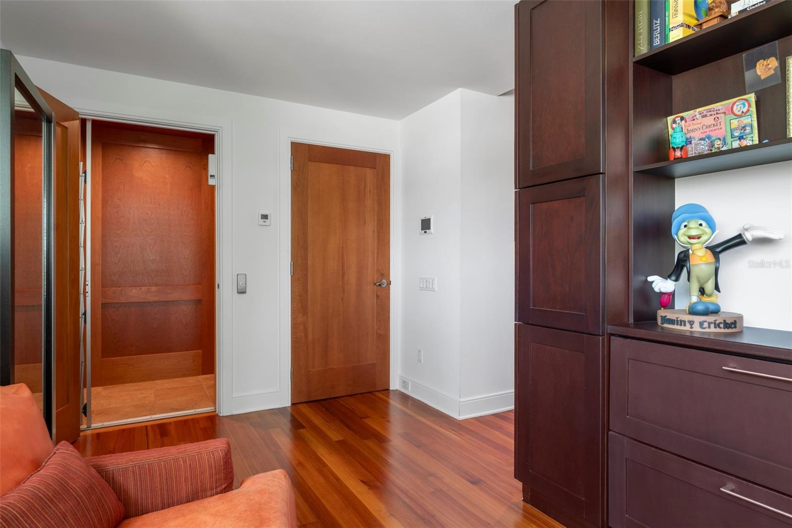WESTON POINTE - Residential