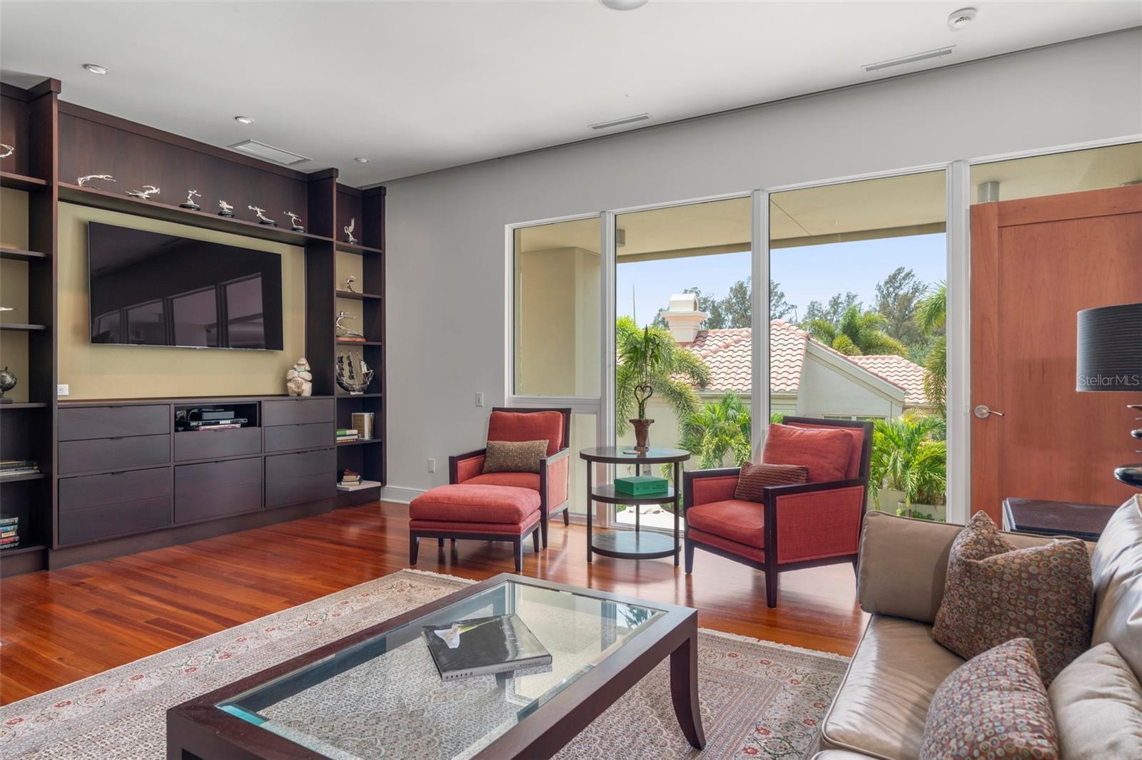 WESTON POINTE - Residential