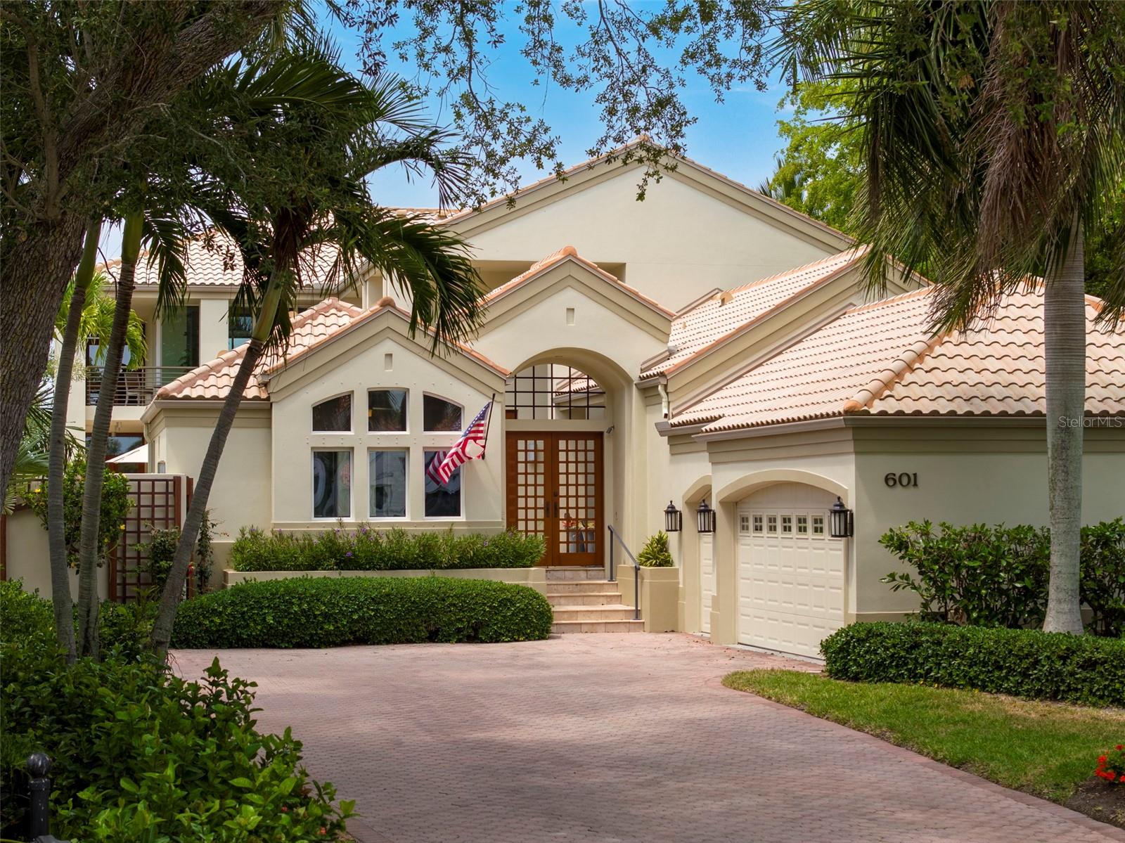 WESTON POINTE - Residential