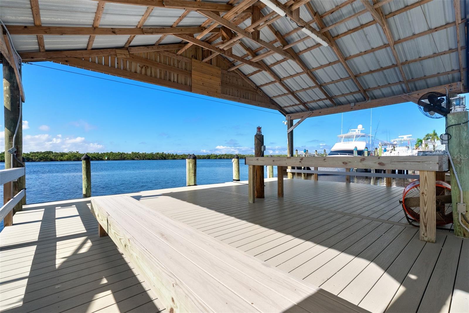 SHELL POINT SUB - Residential