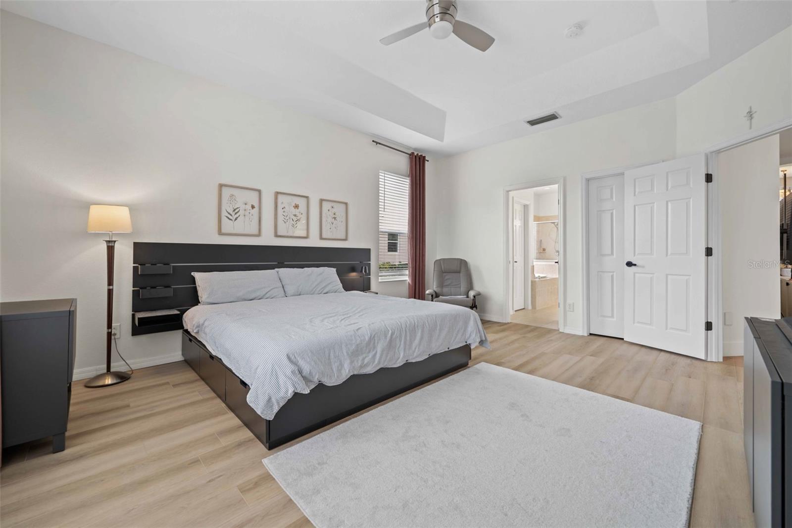 VILLAGES AT PINETREE SPRUCE PI - Residential