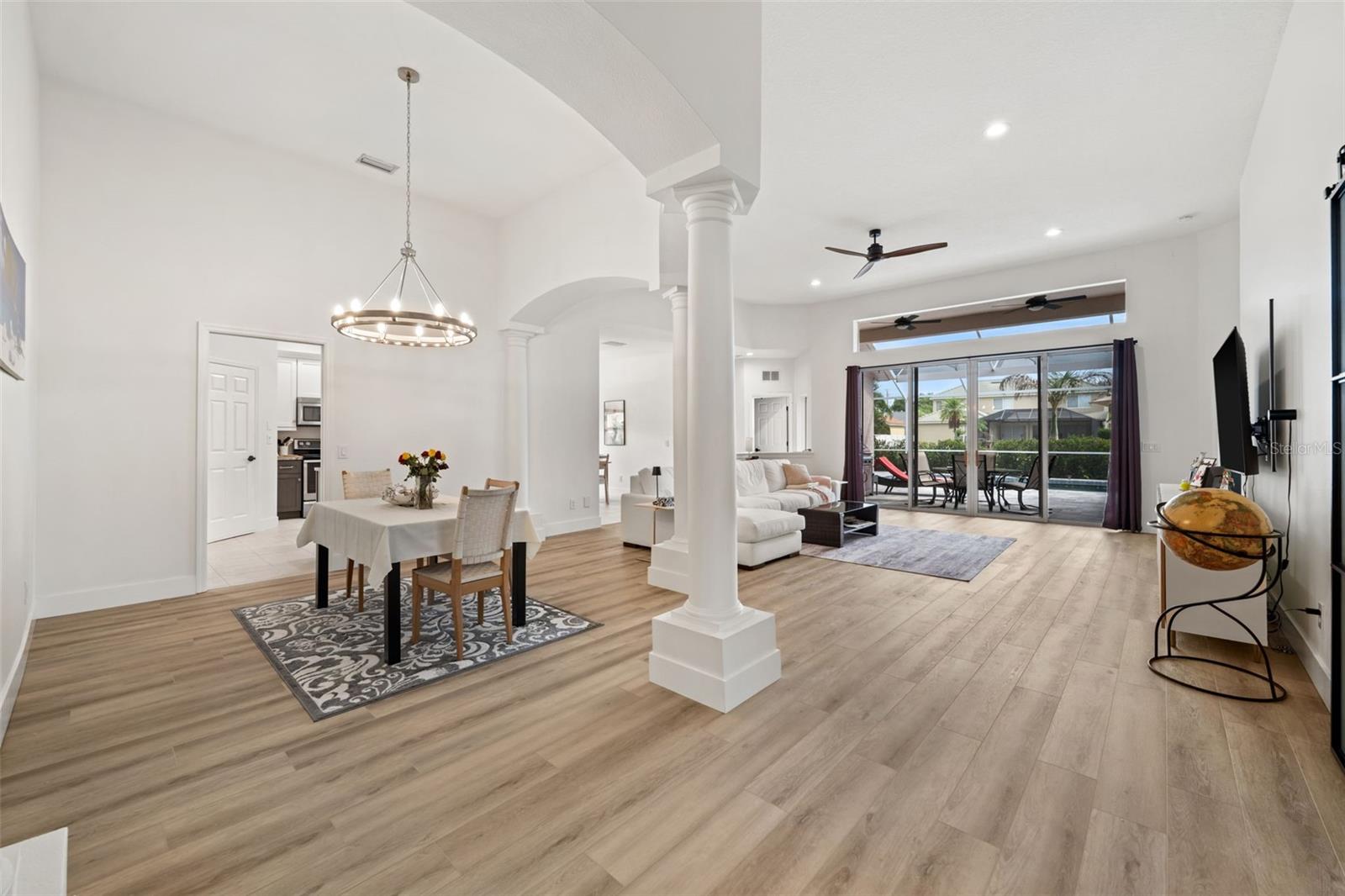 VILLAGES AT PINETREE SPRUCE PI - Residential