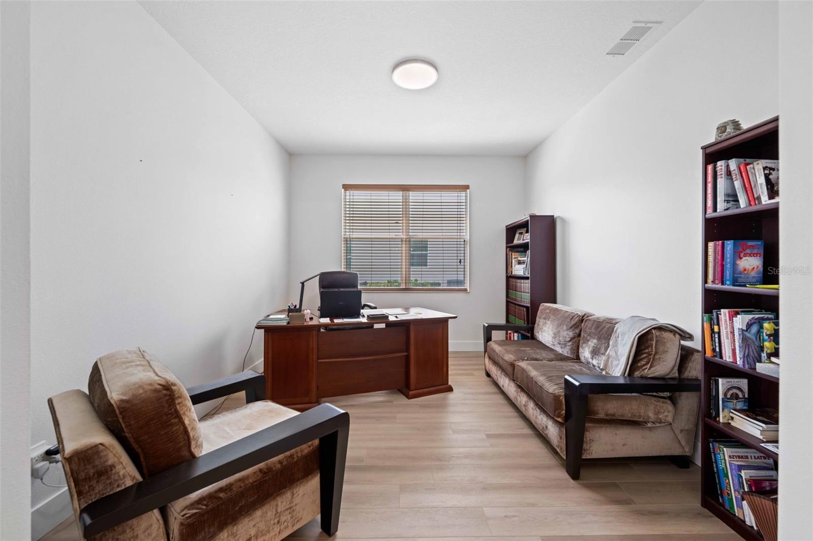 VILLAGES AT PINETREE SPRUCE PI - Residential