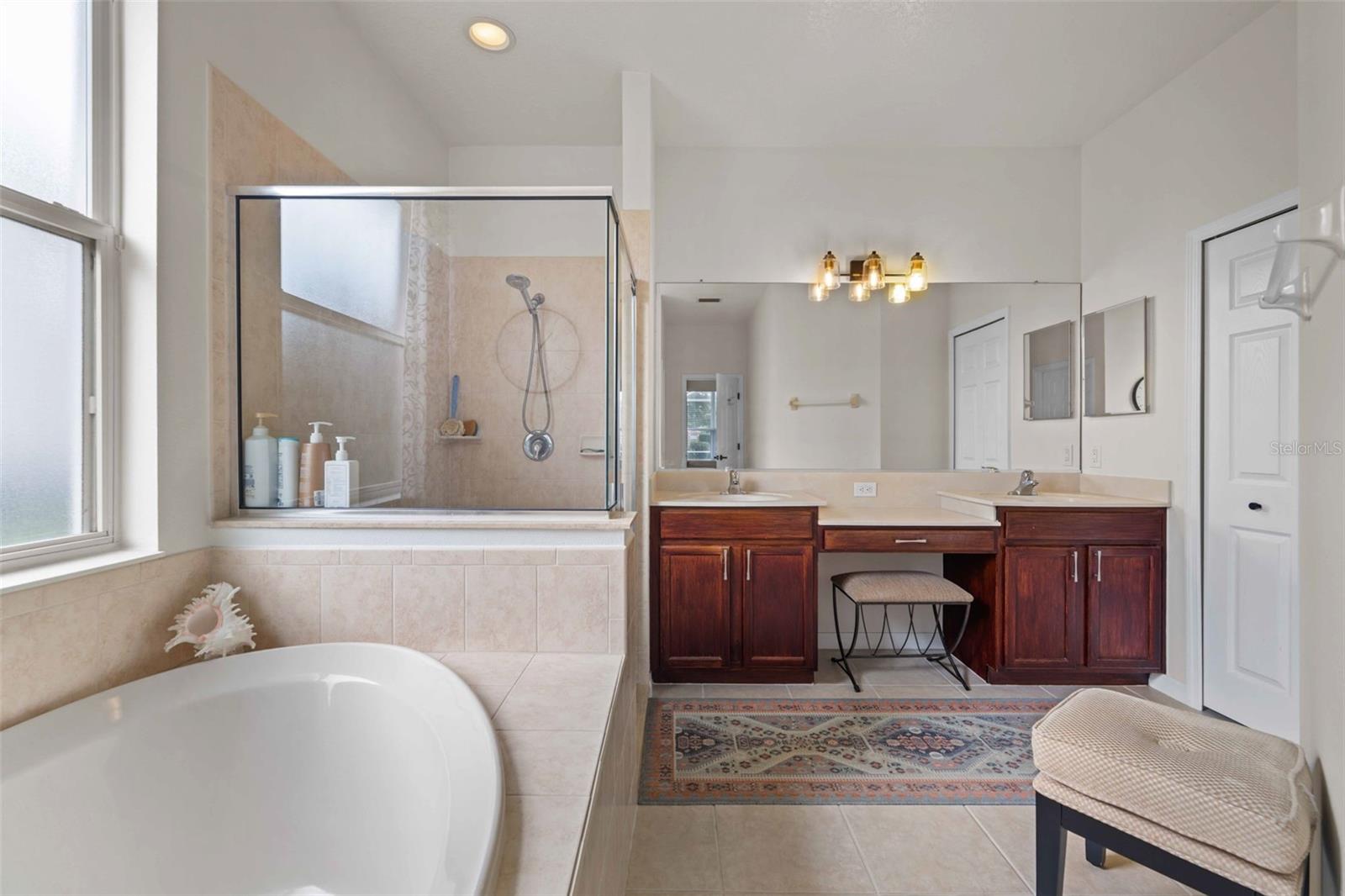 VILLAGES AT PINETREE SPRUCE PI - Residential