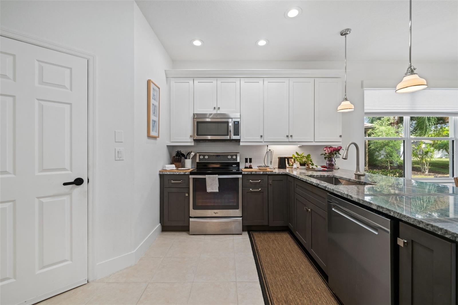 VILLAGES AT PINETREE SPRUCE PI - Residential