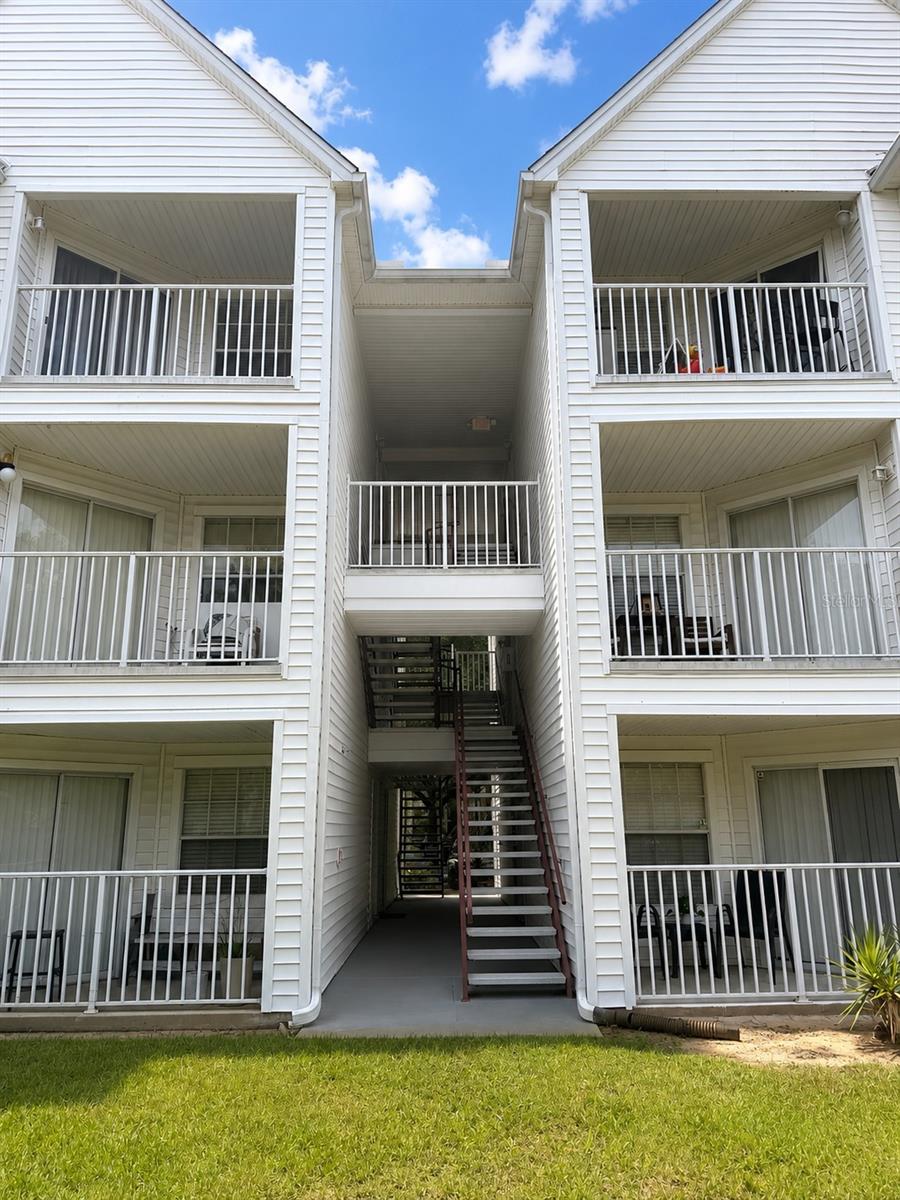 Welcome to this well maintained 1-bedroom, 1-bath condo in the gated community of Lexington Place! This bright and inviting third-floor residence offers 754 square feet of comfortable living space with an open floor plan, abundant natural light, and a private balcony, perfect for enjoying your morning coffee or unwinding after a long day.

The home features updated laminate flooring, stainless steel appliances, an in-unit washer and dryer, and a spacious bedroom with ample closet space. The kitchen flows seamlessly into the living and dining areas, creating an ideal layout for everyday living and entertaining.

Residents enjoy resort-style amenities, including a sparkling swimming pool, heated spa, fitness center, tennis and racquetball courts, steam room, clubhouse, theater room, BBQ area, and car wash station. The HOA also includes water, adding even more value.

Conveniently located just minutes from International Drive, SeaWorld, Walt Disney World, Universal Orlando, Orlando International Airport, shopping, dining, and major highways including I-4 and SR 528, this property is ideal as a primary residence, vacation getaway, or investment opportunity.

Experience low-maintenance Florida living in one of Orlando's most convenient locations, schedule your private showing today!