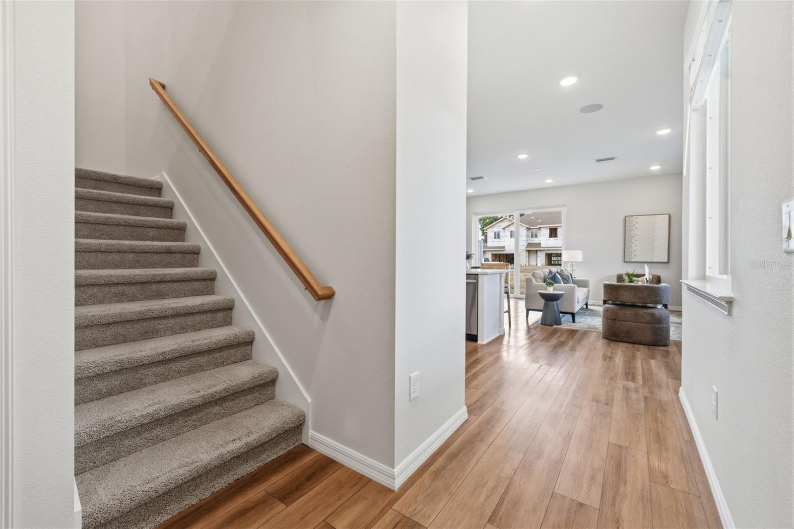 RIVER OAKS TOWNHOMES LLC - Residential