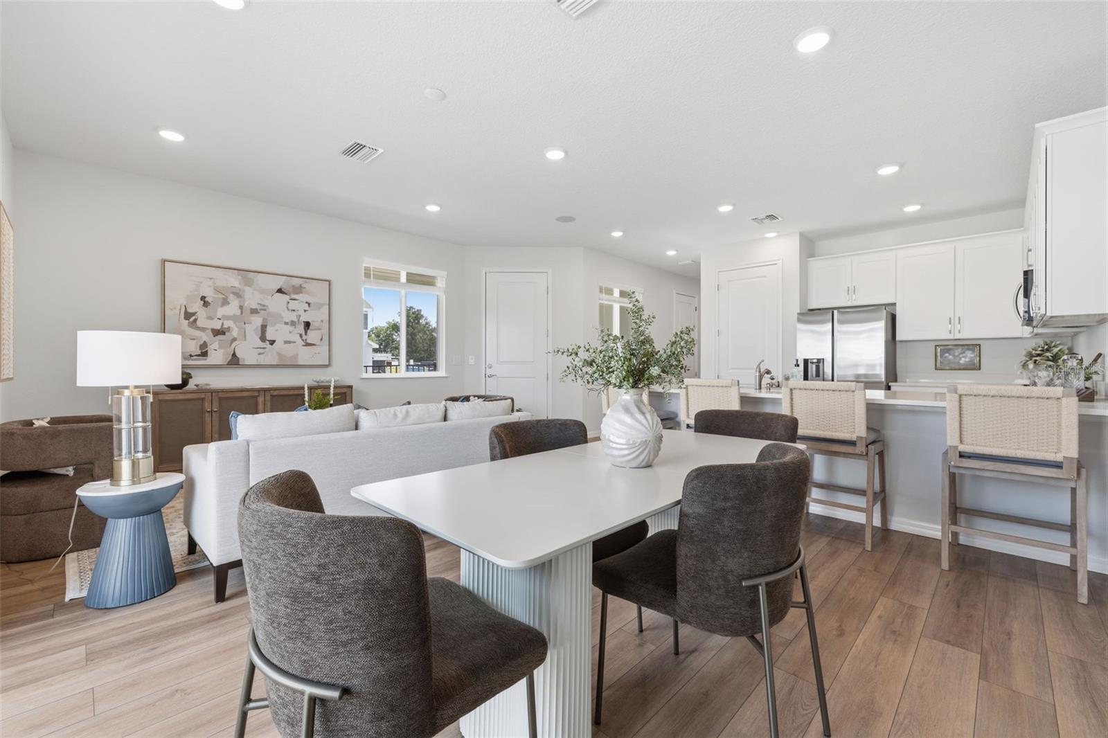 RIVER OAKS TOWNHOMES LLC - Residential