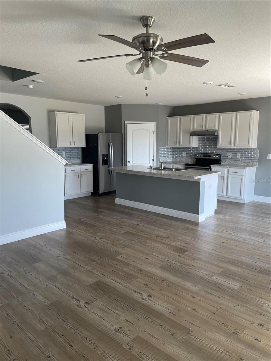 LUCERNE PARK RESERVE - Residential