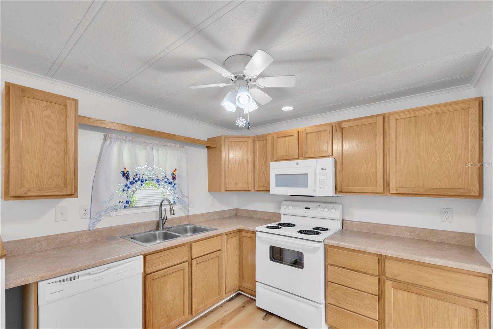 BRIAR CREEK MOBILE HOME COMMUNITY I CONDO - Residential