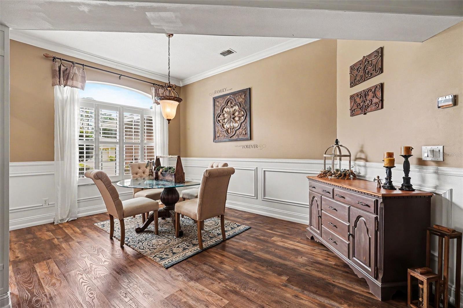 SHERIDAN WOODS - Residential