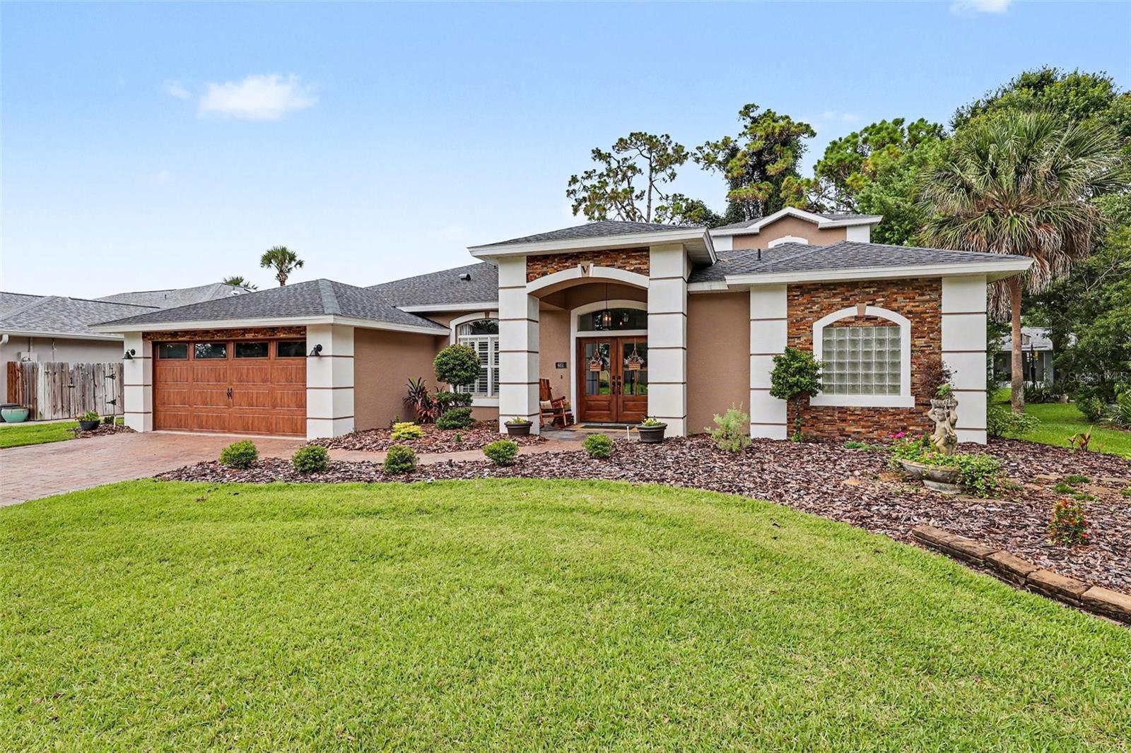 SHERIDAN WOODS - Residential