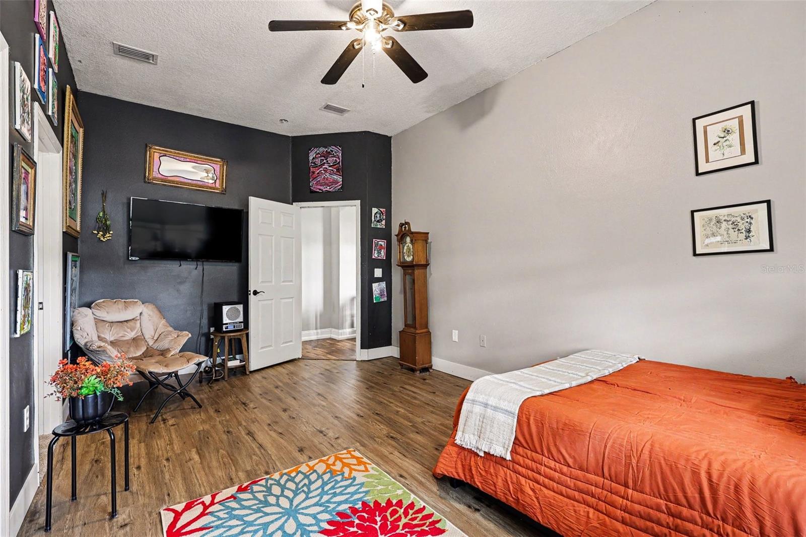 SHERIDAN WOODS - Residential