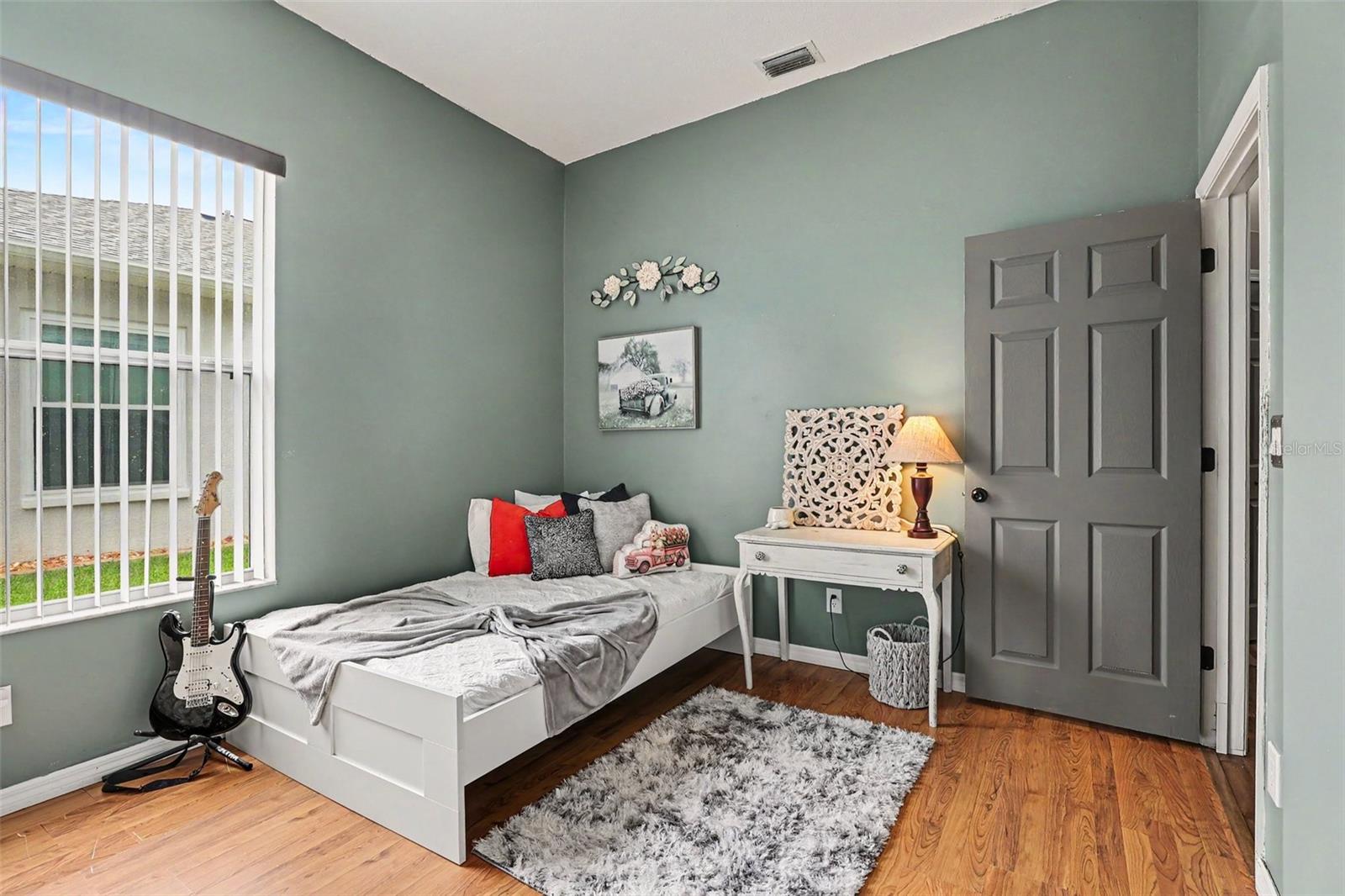 SHERIDAN WOODS - Residential