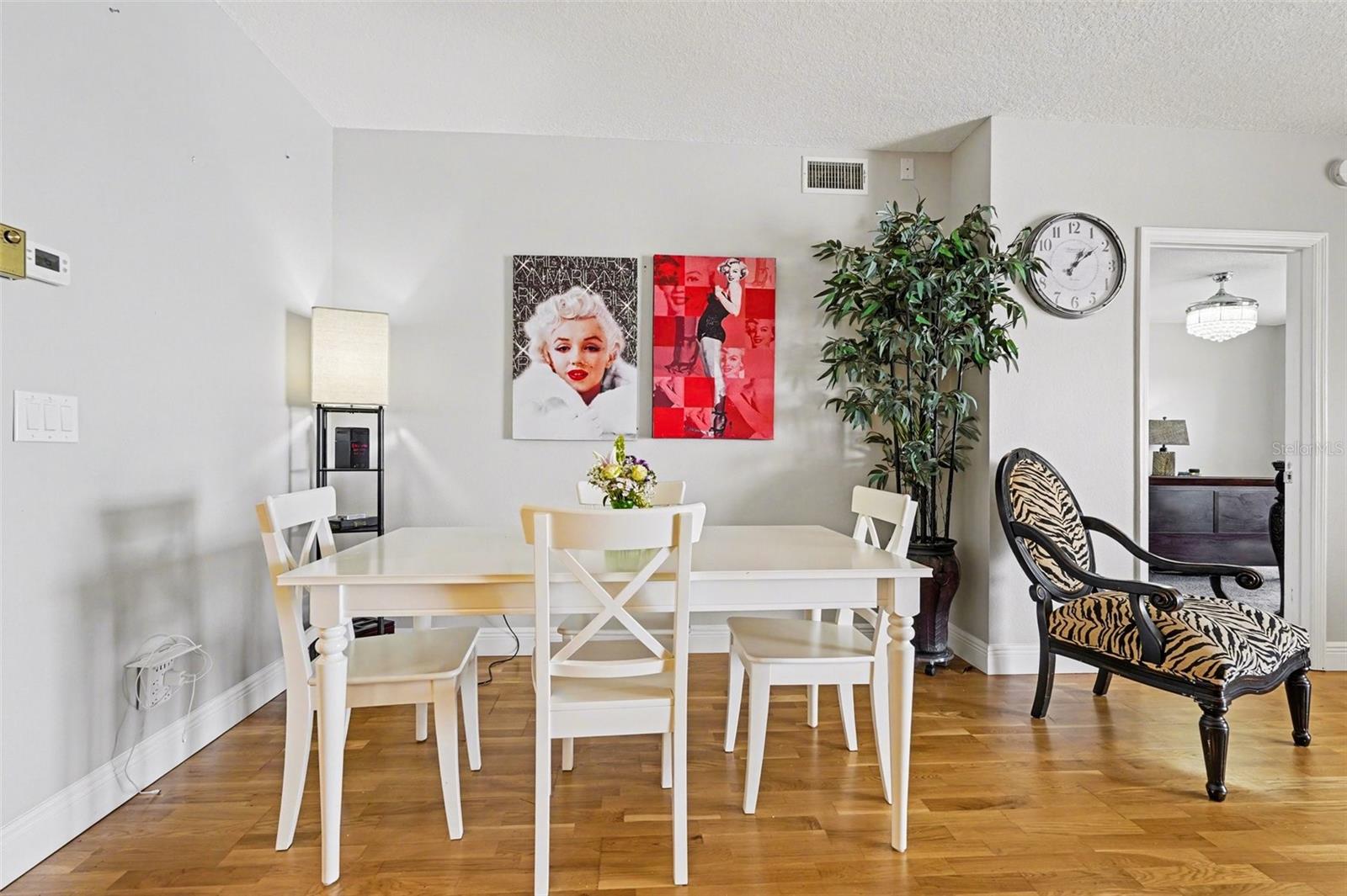 OLEANDER POINTE CONDO PH 02 - Residential