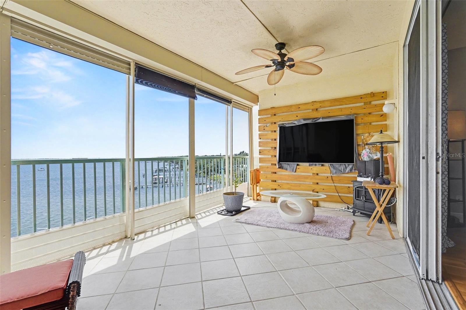 OLEANDER POINTE CONDO PH 02 - Residential