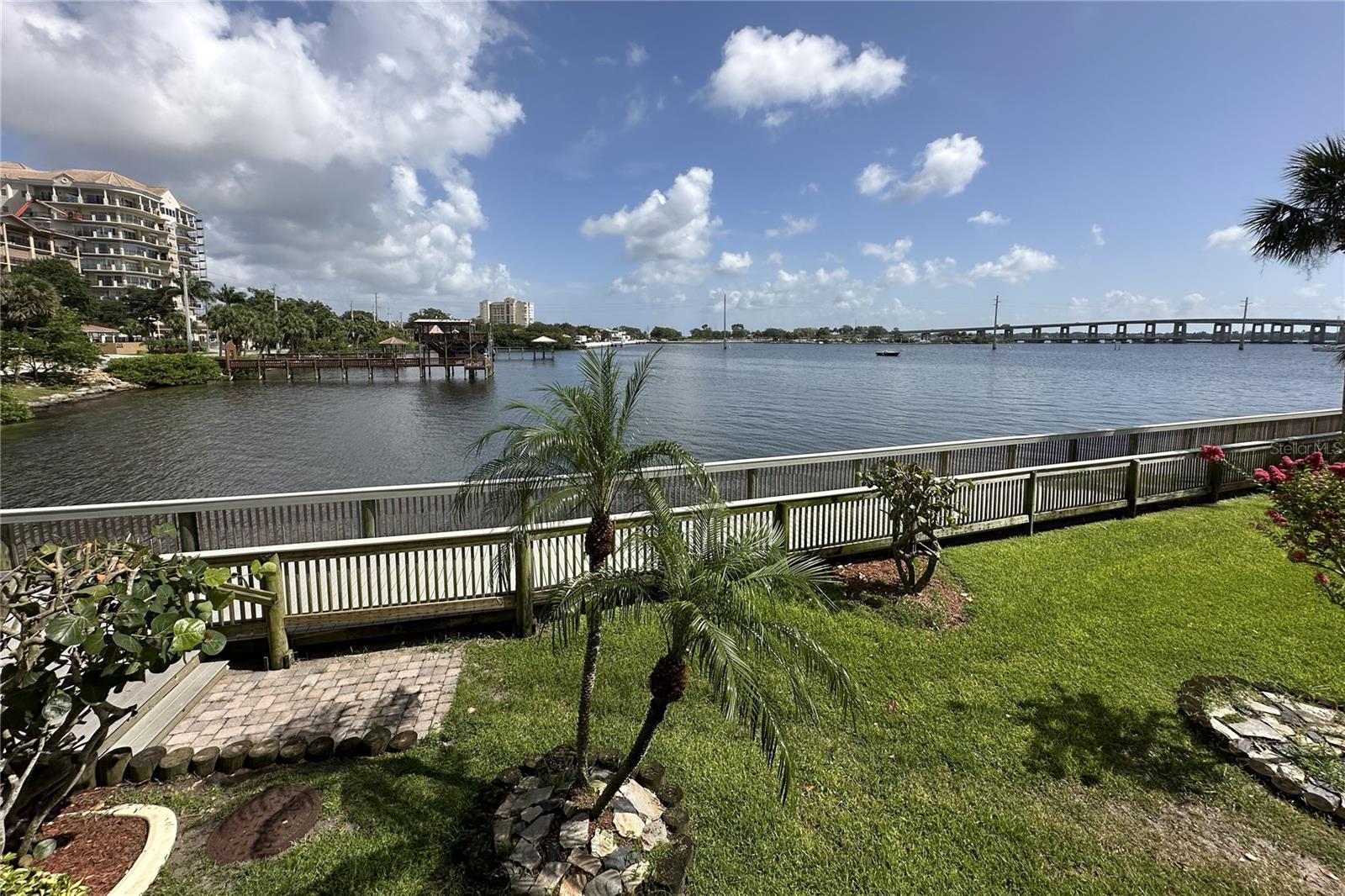 OLEANDER POINTE CONDO PH 02 - Residential