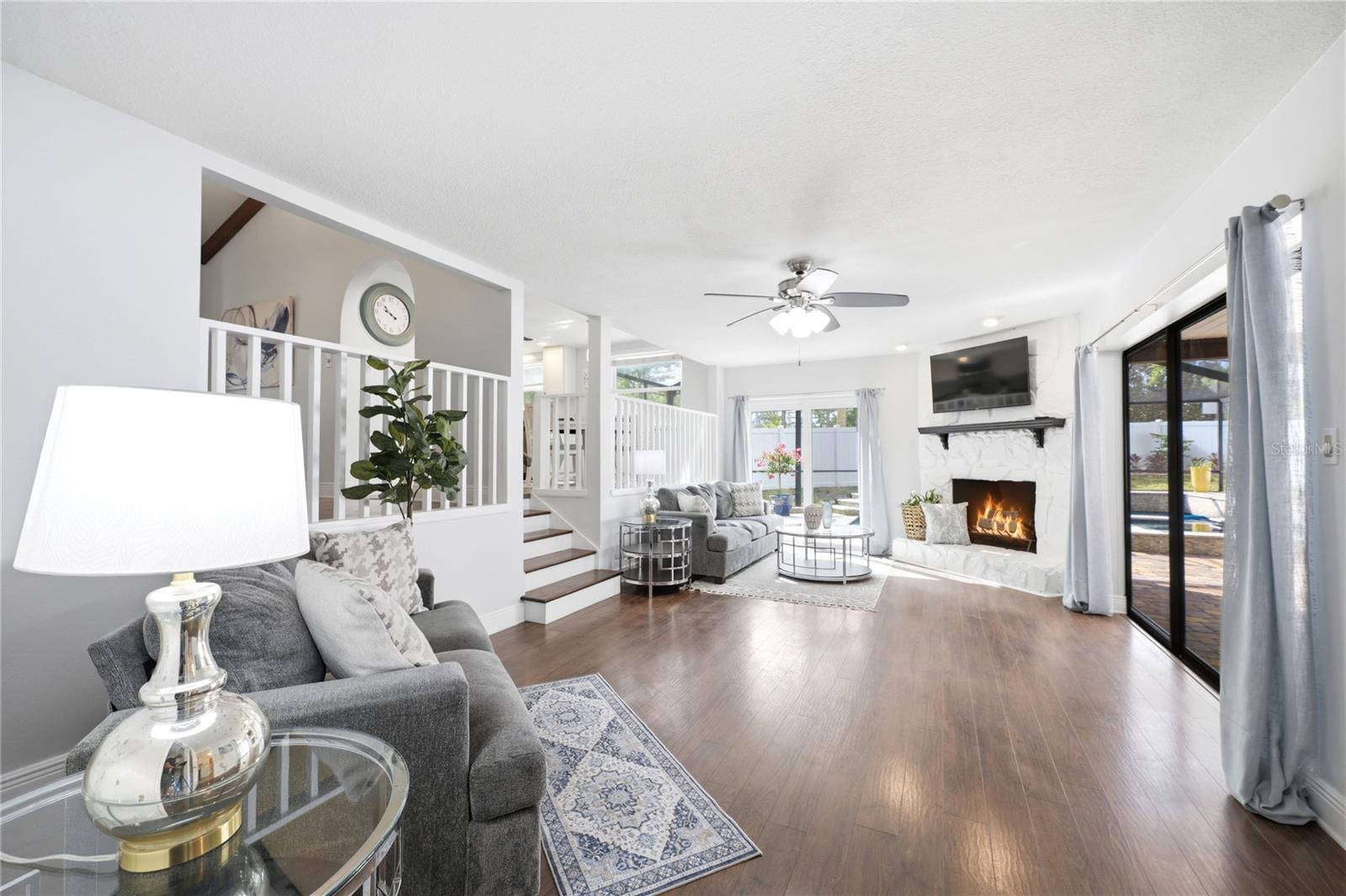 SPANISH OAKS - Residential