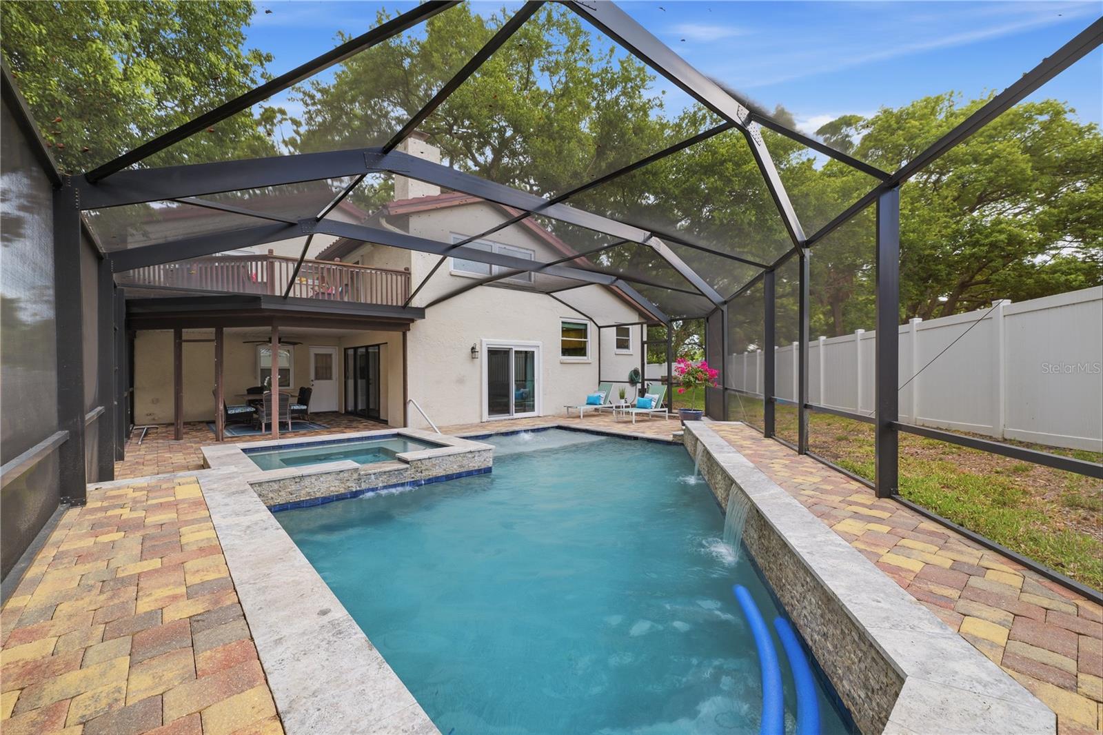 SPANISH OAKS - Residential