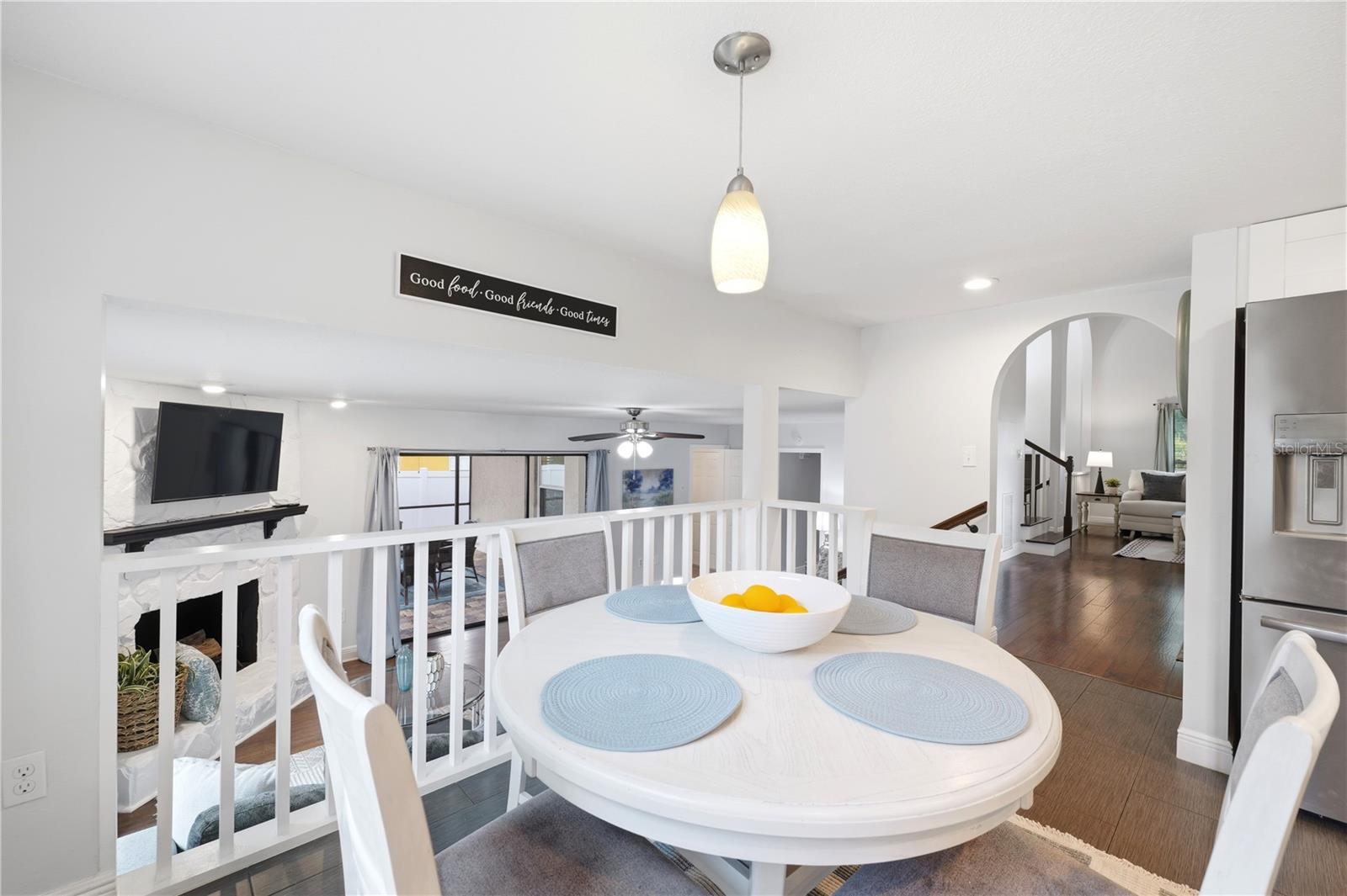 SPANISH OAKS - Residential