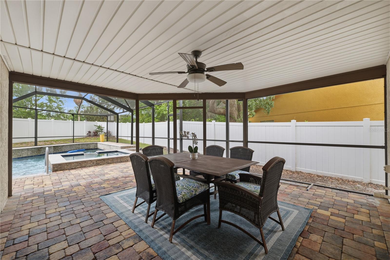 SPANISH OAKS - Residential