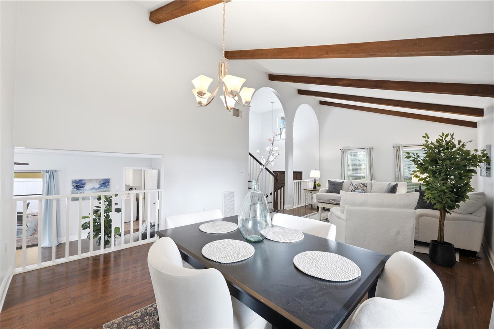 SPANISH OAKS - Residential