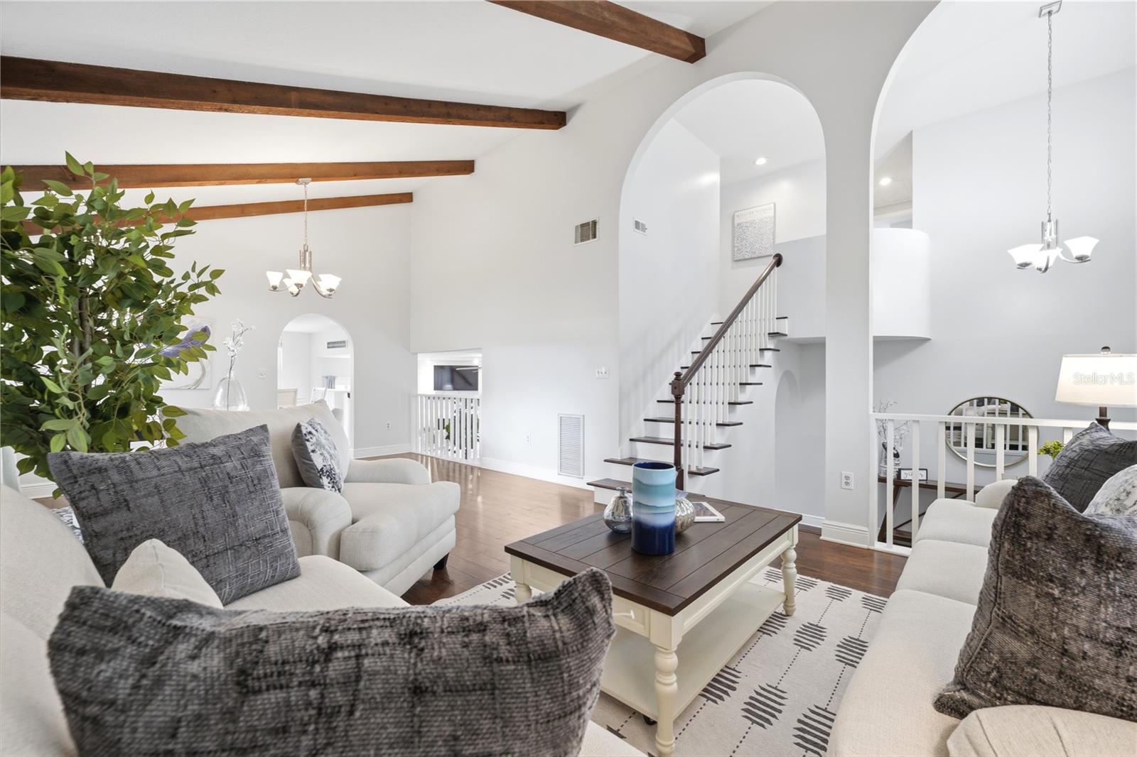 SPANISH OAKS - Residential